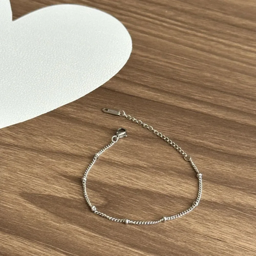 Silver Chain Bracelet Q68